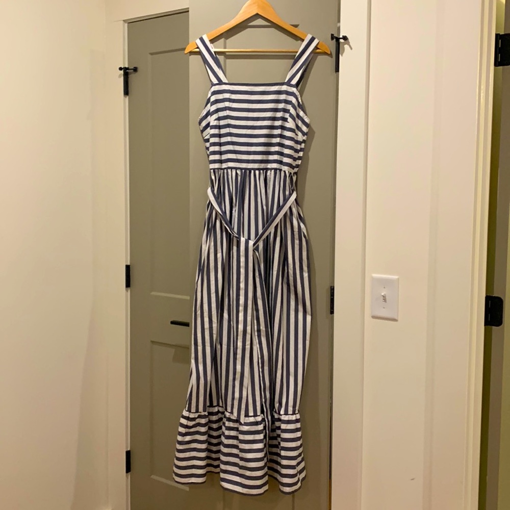 Gray/blue & white dress